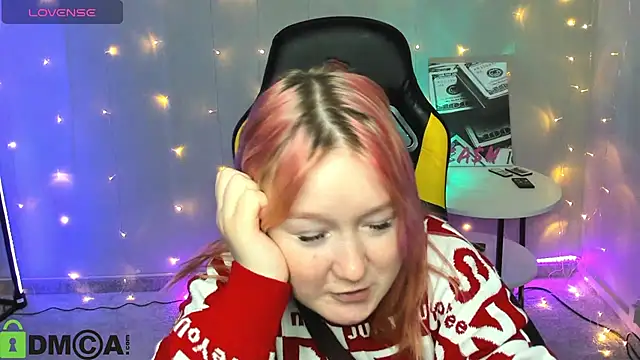 Snapshot of Sara_Robinson chatting on February 5, 2025, 4:25 pm Sara Robinson online show from February 5, 2025, 4:25 pm