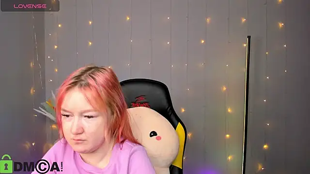 Snapshot of Sara_Robinson chatting on February 9, 2025, 7:16 am Sara Robinson online show from February 9, 2025, 7:16 am