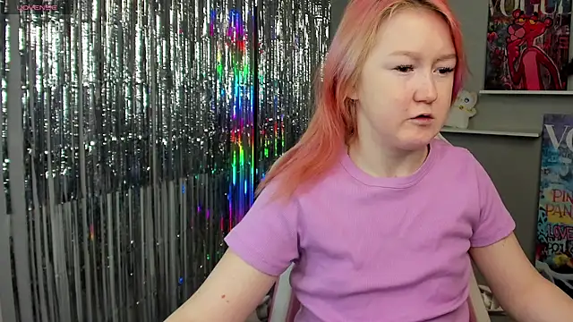 Snapshot of Sara_Robinson chatting on February 11, 2025, 10:04 am Sara Robinson online show from February 11, 2025, 10:04 am