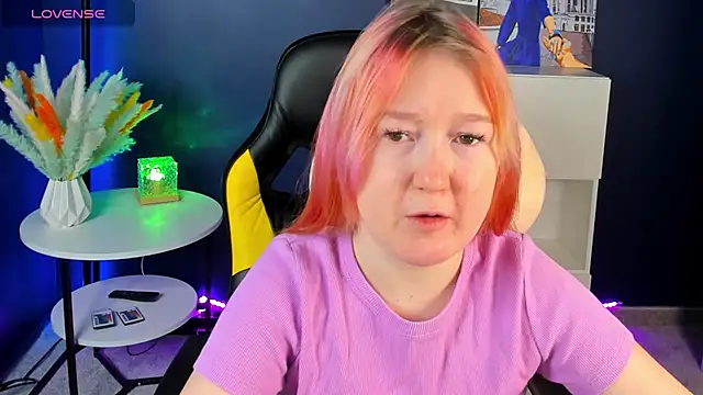 Snapshot of Sara_Robinson chatting on February 27, 2025, 10:04 am Sara Robinson online show from February 27, 2025, 10:04 am