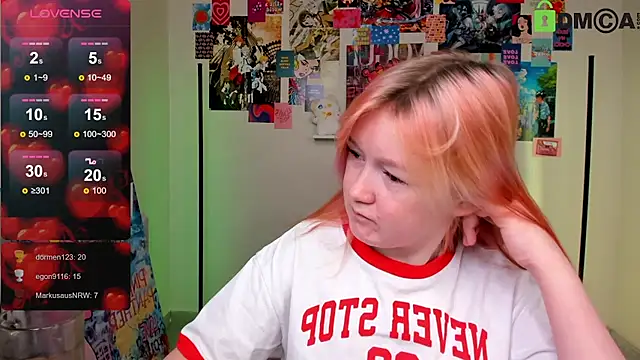 Snapshot of Sara_Robinson chatting on March 6, 2025, 6:08 am Sara Robinson online show from March 6, 2025, 6:08 am