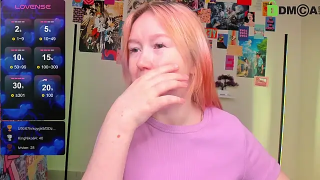 Snapshot of Sara_Robinson chatting on March 7, 2025, 6:13 am Sara Robinson online show from March 7, 2025, 6:13 am