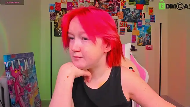 Snapshot of Sara_Robinson chatting on March 13, 2025, 3:00 am Sara Robinson online show from March 13, 2025, 3:00 am