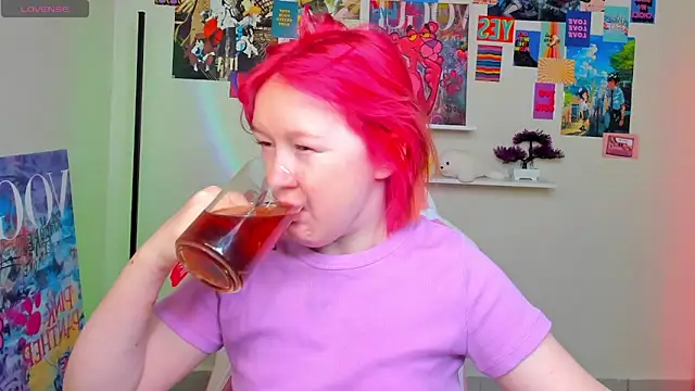 Snapshot of Sara_Robinson chatting on March 18, 2025, 2:58 am Sara Robinson online show from March 18, 2025, 2:58 am