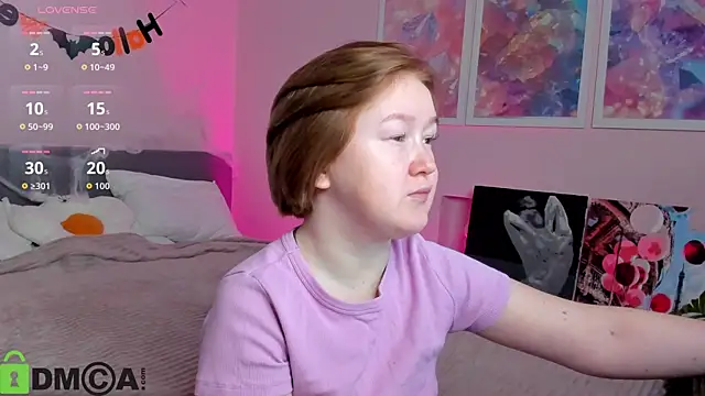 Snapshot of Sara_Robinson chatting on November 1, 2025, 2:02 am Sara Robinson online show from November 1, 2025, 2:02 am