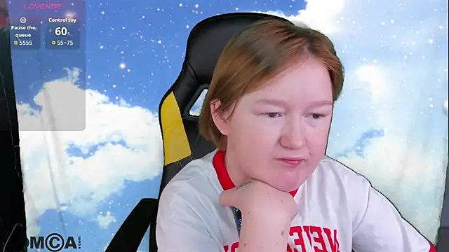 Snapshot of Sara_Robinson chatting on November 21, 2025, 4:00 am Sara Robinson online show from November 21, 2025, 4:00 am