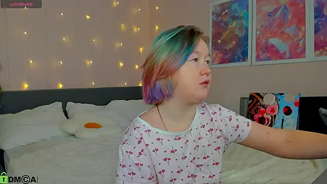 Sara Robinson online show from January 12, 2026, 2:39 am