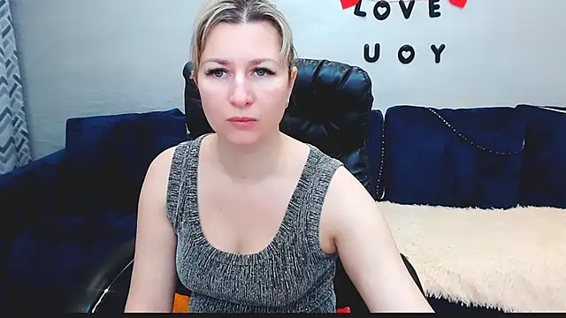 Incredible Ariela online show from December 4, 2025, 8:01 am