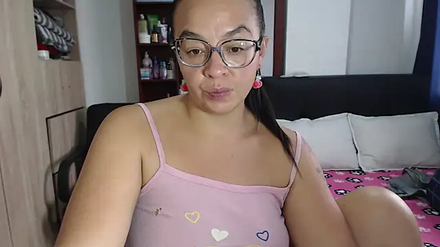 Snapshot of miia-big1boobs_ chatting on March 7, 2025, 1:51 pm miia-big1boobs online show from March 7, 2025, 1:51 pm