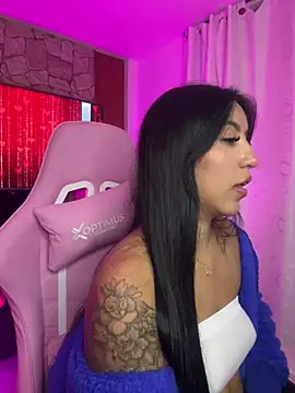 Snapshot of Tamara_Roberts1 chatting on February 8, 2025, 2:36 am Tamara Roberts1 online show from February 8, 2025, 2:36 am