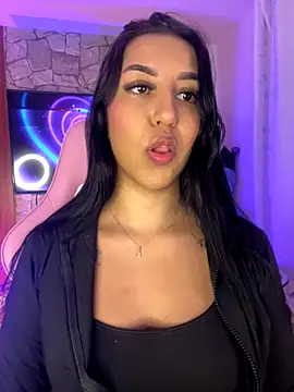 Snapshot of Tamara_Roberts1 chatting on November 26, 2025, 2:01 am Tamara Roberts1 online show from November 26, 2025, 2:01 am