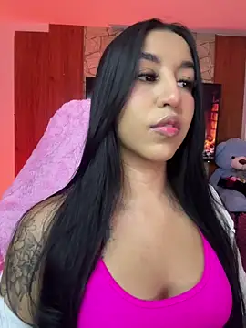 Tamara Roberts1 online show from May 2, 2026, 11:21 pm