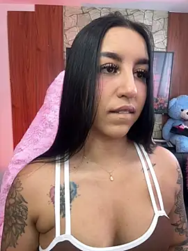 Tamara Roberts1 online show from May 4, 2026, 9:11 pm