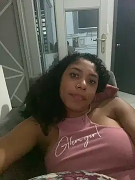 Snapshot of charlotteone chatting on February 18, 2025, 12:37 am charlotteone online show from February 18, 2025, 12:37 am