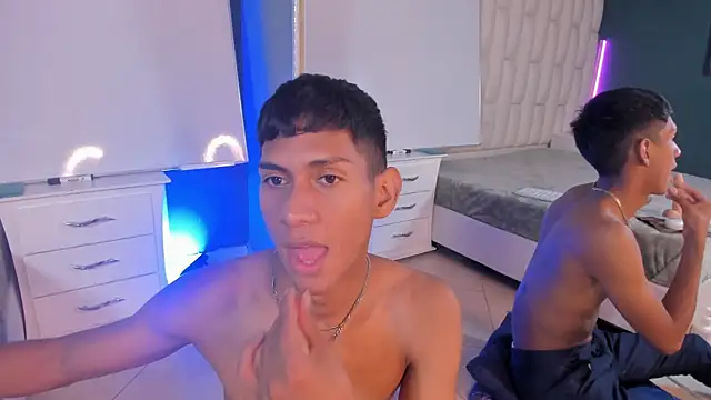 Snapshot of Nick_Collins18 chatting on March 1, 2025, 7:41 am Nick Collins18 online show from March 1, 2025, 7:41 am