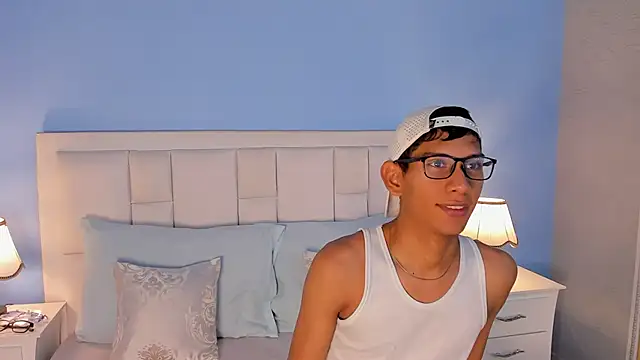 Snapshot of Nick_Collins18 chatting on September 18, 2025, 4:36 am Nick Collins18 online show from September 18, 2025, 4:36 am