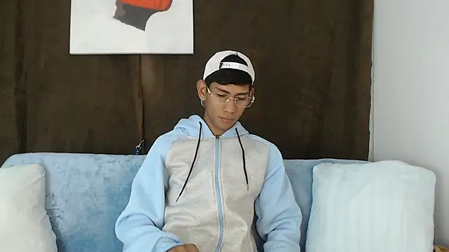 Snapshot of Nick_Collins18 chatting on November 6, 2025, 8:21 pm Nick Collins18 online show from November 6, 2025, 8:21 pm