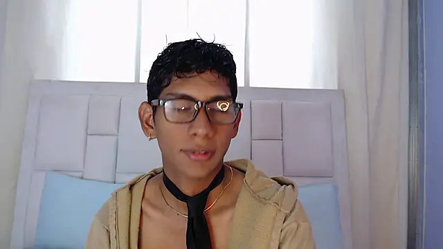 Snapshot of Nick_Collins18 chatting on November 27, 2025, 6:10 pm Nick Collins18 online show from November 27, 2025, 6:10 pm