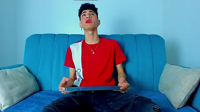 Snapshot of NeoRaptis chatting on March 14, 2025, 8:38 pm NeoRaptis online show from March 14, 2025, 8:38 pm