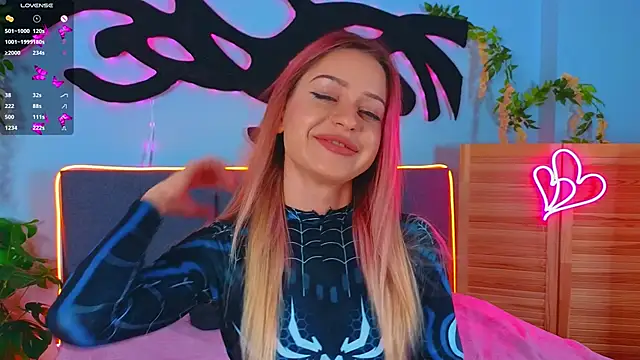 AlinaWalters online show from September 22, 2025, 8:55 pm