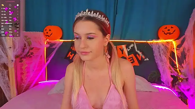 AlinaWalters online show from October 25, 2025, 8:47 pm