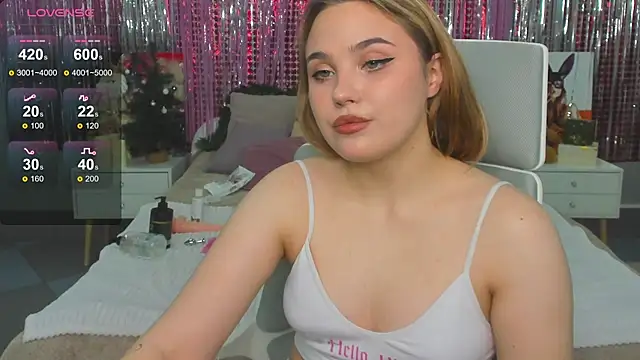 Sweet muffin00 online show from December 11, 2024, 12:23 pm