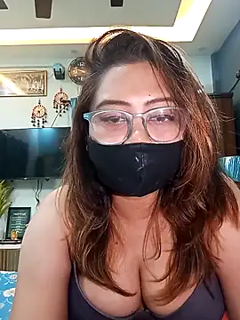 Cute-mona online show from February 17, 2026, 10:16 pm