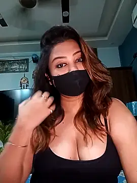 Snapshot of Cute-mona chatting on May 11, 2026, 7:33 pm Cute-mona online show from May 11, 2026, 7:33 pm