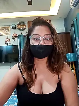 Snapshot of Cute-mona chatting on May 12, 2026, 10:34 am Cute-mona online show from May 12, 2026, 10:34 am