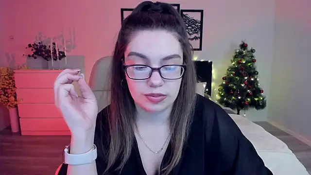 DaniellaLovely online show from December 11, 2024, 2:11 pm