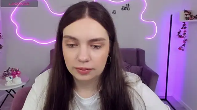 DaniellaLovely online show from March 18, 2025, 10:57 am