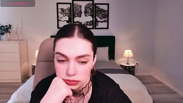 DaniellaLovely online show from March 12, 2026, 10:43 am