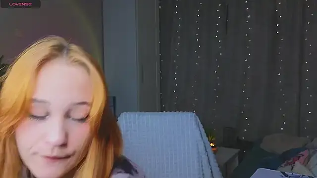 MaryRace online show from November 21, 2025, 12:04 pm