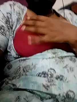 Snapshot of kavinila20 chatting on December 20, 2024, 5:14 am kavinila20 online show from December 20, 2024, 5:14 am