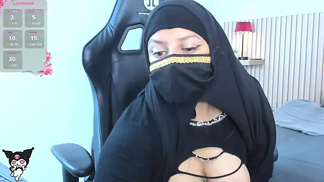 Snapshot of zully_01 chatting on May 16, 2026, 10:36 am zully 01 online show from May 16, 2026, 10:36 am