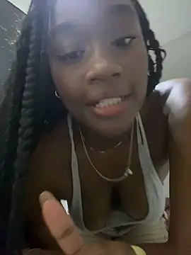 EscorpiLeoncita online show from February 5, 2026, 4:50 am