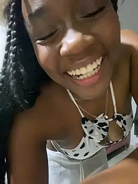 EscorpiLeoncita online show from February 7, 2026, 4:49 am