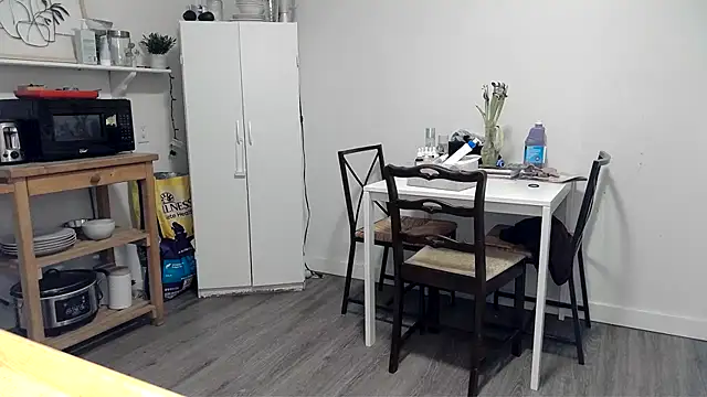 Kittyymaze1 online show from March 9, 2026, 11:47 am