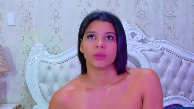 TiaraRosse online show from October 12, 2025, 5:06 am