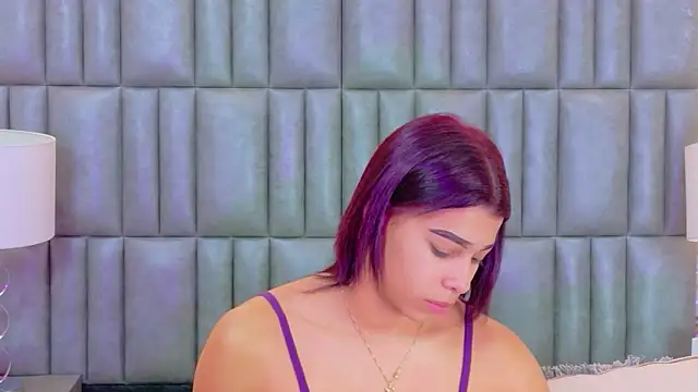 TiaraRosse online show from May 18, 2026, 12:22 pm