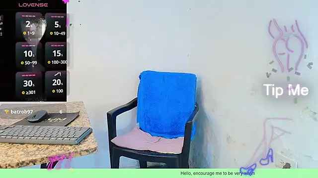 Snapshot of Oh_Tique chatting on June 14, 2026, 3:14 pm Oh Tique online show from June 14, 2026, 3:14 pm