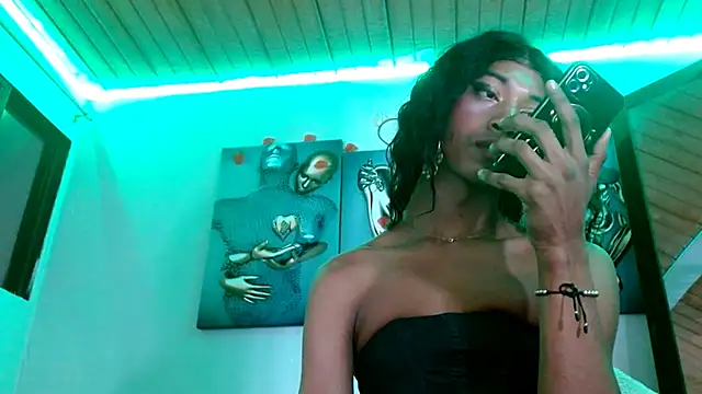 Snapshot of Maidi_ chatting on March 16, 2025, 3:06 pm Maidi online show from March 16, 2025, 3:06 pm