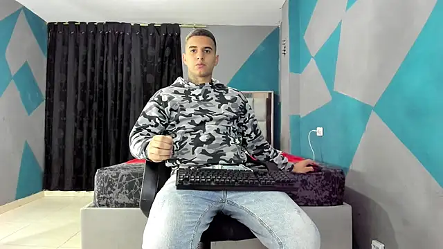 simookeler online show from February 14, 2025, 1:34 am