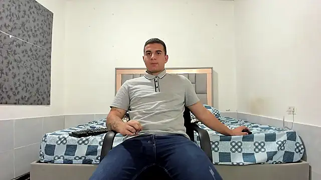 simookeler online show from January 8, 2026, 11:18 pm