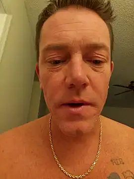 Snapshot of Bigtater1999 chatting on December 21, 2024, 9:15 pm Bigtater1999 online show from December 21, 2024, 9:15 pm