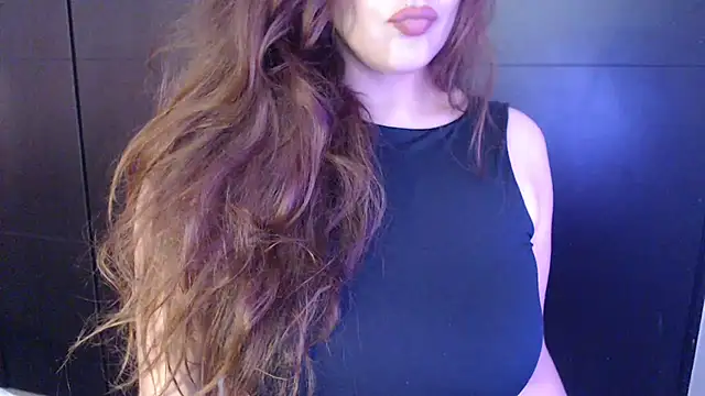 AdharaLujan online show from February 20, 2025, 4:36 pm