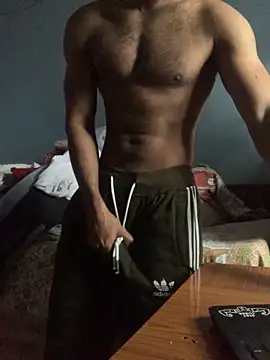 Snapshot of Vampire_xoxo chatting on January 12, 2025, 4:21 am Vampire xoxo online show from January 12, 2025, 4:21 am