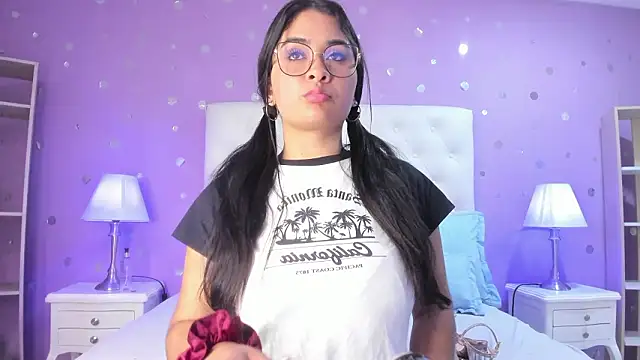 scarlette 15  online show from February 12, 2026, 3:12 am