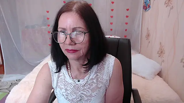 Snapshot of OlgaHottie chatting on March 16, 2025, 4:20 am OlgaHottie online show from March 16, 2025, 4:20 am