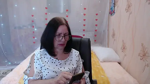 Snapshot of OlgaHottie chatting on March 21, 2025, 11:12 pm OlgaHottie online show from March 21, 2025, 11:12 pm